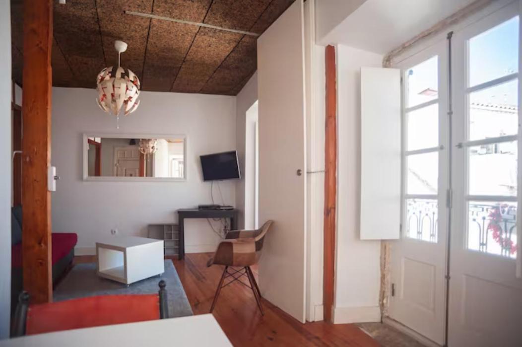 Sao Miguel Apartments Lisbon Bagian luar foto