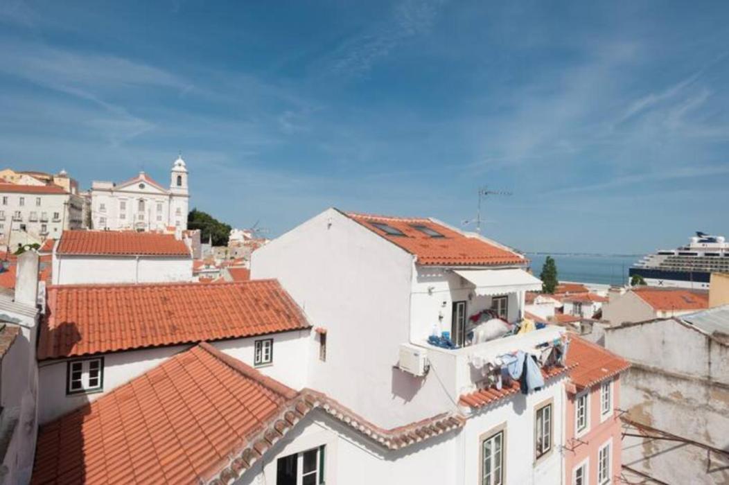 Sao Miguel Apartments Lisbon Bagian luar foto