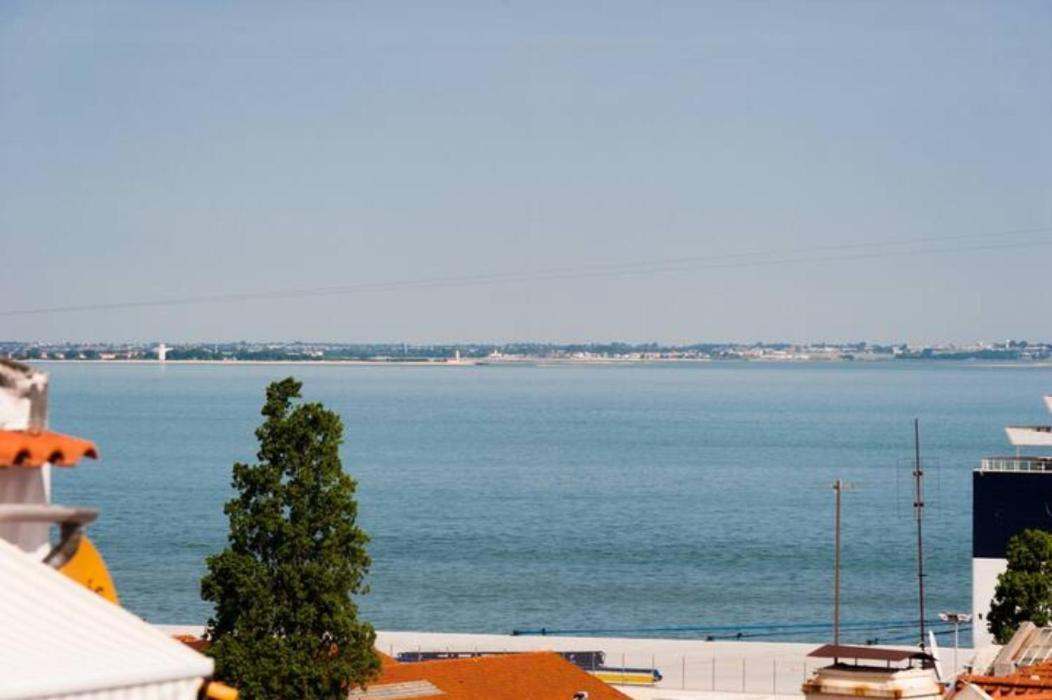 Sao Miguel Apartments Lisbon Bagian luar foto